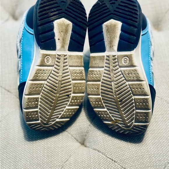 🎉HP🎉Bluey Shoes size 8 - Picture 2 of 2